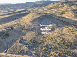 Bird's eye view with a mountain view