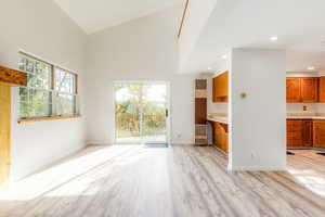 Photo 10 of 874  SCHNEITTER CIR #1