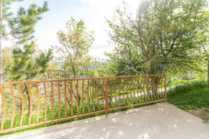 Photo 17 of 874  SCHNEITTER CIR #1