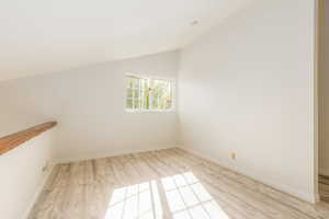 Photo 11 of 874  SCHNEITTER CIR #1