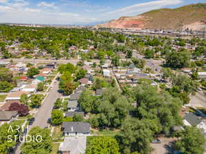 Bird's eye view featuring a mountain view