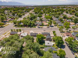 Drone / aerial view featuring a mountain view