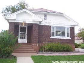 Front of home before mature landscaping