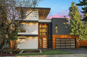 EXAMPLE Of Contemporary house with a garage