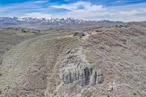 Rock Climbing Cliffs / Trails