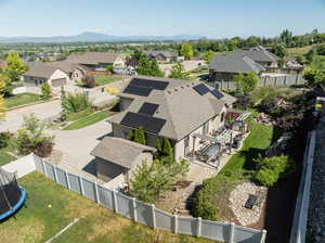 Bird's eye view with a mountain view