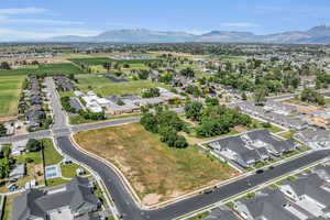 Drone / aerial view featuring a mountain view