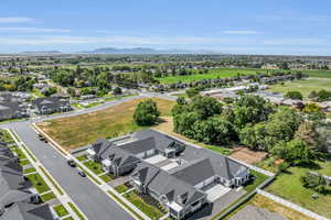 Bird's eye view featuring a mountain view