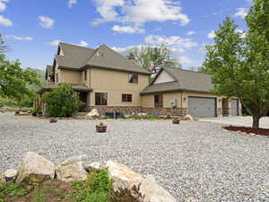 View of front property featuring a garage