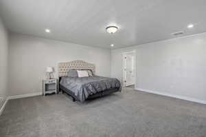 Bedroom with carpet