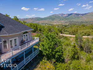 View of mountain feature