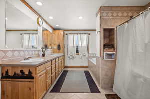 Owner suite full bath