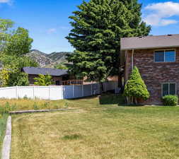 View of yard featuring a mountain view