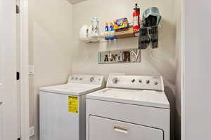 Clothes washing area with independent washer and dryer