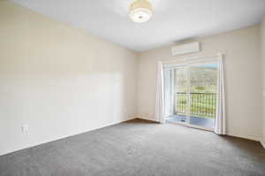 Primary bedroom with ensuite and walk-in closet