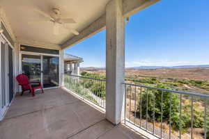 Balcony with ceiling fan