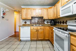 Photo 12 of 3979 S VERNON CIR CIR #B