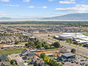 Drone / aerial view featuring a mountain view