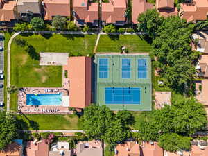 Pool, Club House, Tennis and Pickleball