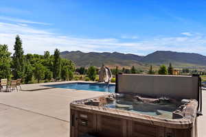 Hot tub and Pool