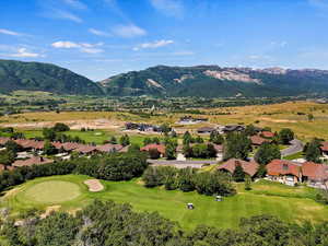 Aerial view with a mountain view