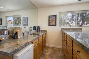 Photo 13 of 3686  SPANISH VALLEY DR #B1