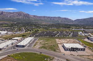 Bird's eye view with a mountain view