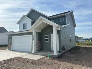 View of front of house featuring a garage