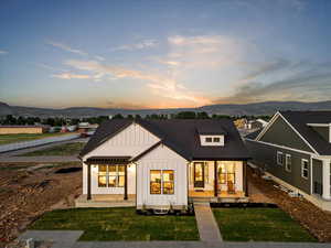 Modern farmhouse with a yard