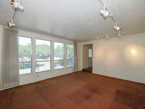 Formal sitting room