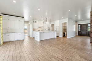 Modern Farmhouse Kitchen &Walk-In Pantry