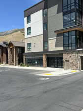 Photo 2 of 7333 S CANYON PKWY