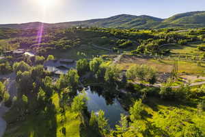 Bird's eye view of a water and mountain view