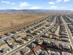 Bird's eye view with a mountain view