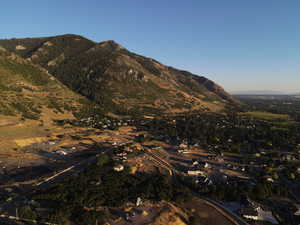 View of mountain feature