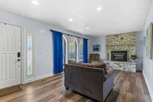 Photo 5 of 370 E PIN OAK CIR