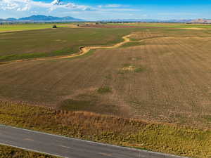 Bird's eye view featuring a mountain view