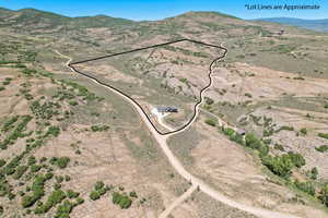 Bird's eye view with a mountain view