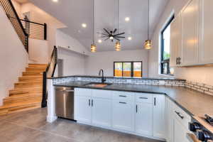 Photo 14 of 671  PALISADE DR