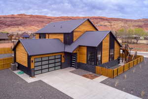 Photo 33 of 671  PALISADE DR