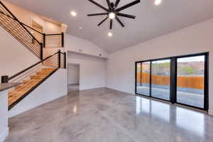 Photo 10 of 671  PALISADE DR