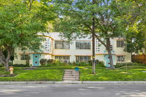 View of front of house featuring a front yard