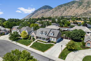 Bird's eye view featuring a mountain view