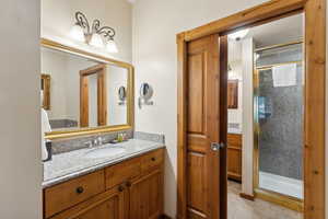 Photo 21 of 840 W BIGLER LN #103