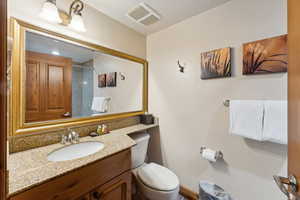 Photo 18 of 840 W BIGLER LN #103