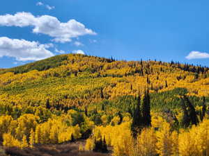 View of mountain feature