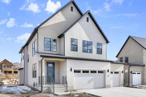 View of front of house featuring a garage