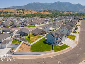 Bird's eye view featuring a mountain view