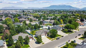 Bird's eye view featuring a mountain view