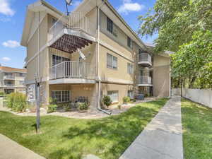 Photo 6 of 1227  RIVERSIDE AVE #50